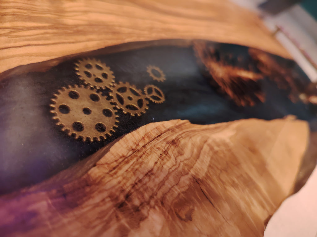 Vassoio in legno olivo