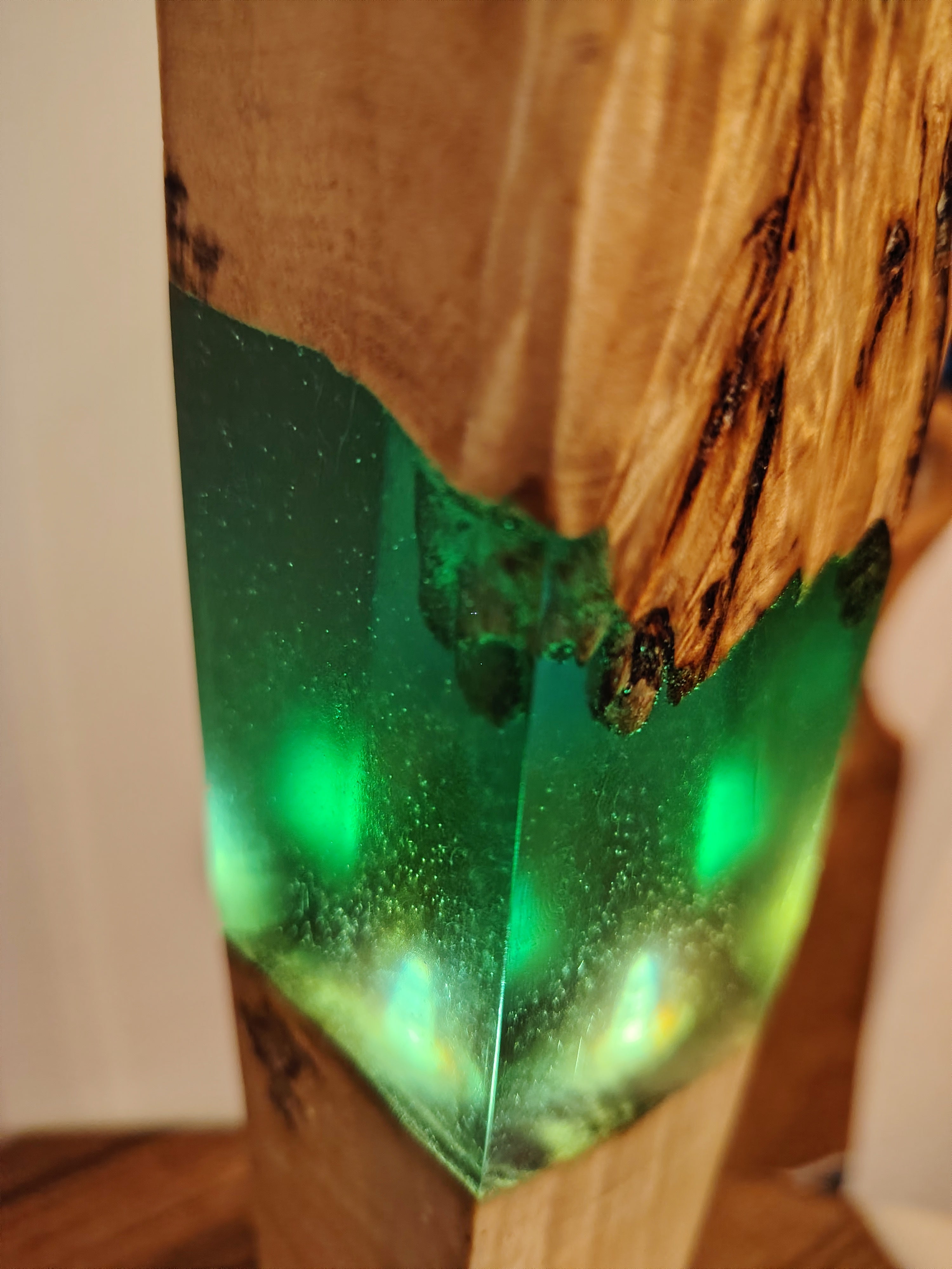 Lampada da tavolo Radica di pioppo