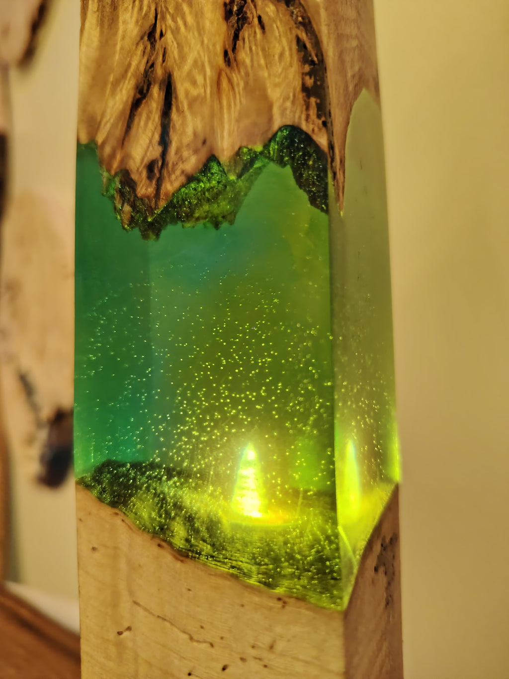 Lampada da tavolo Radica di pioppo