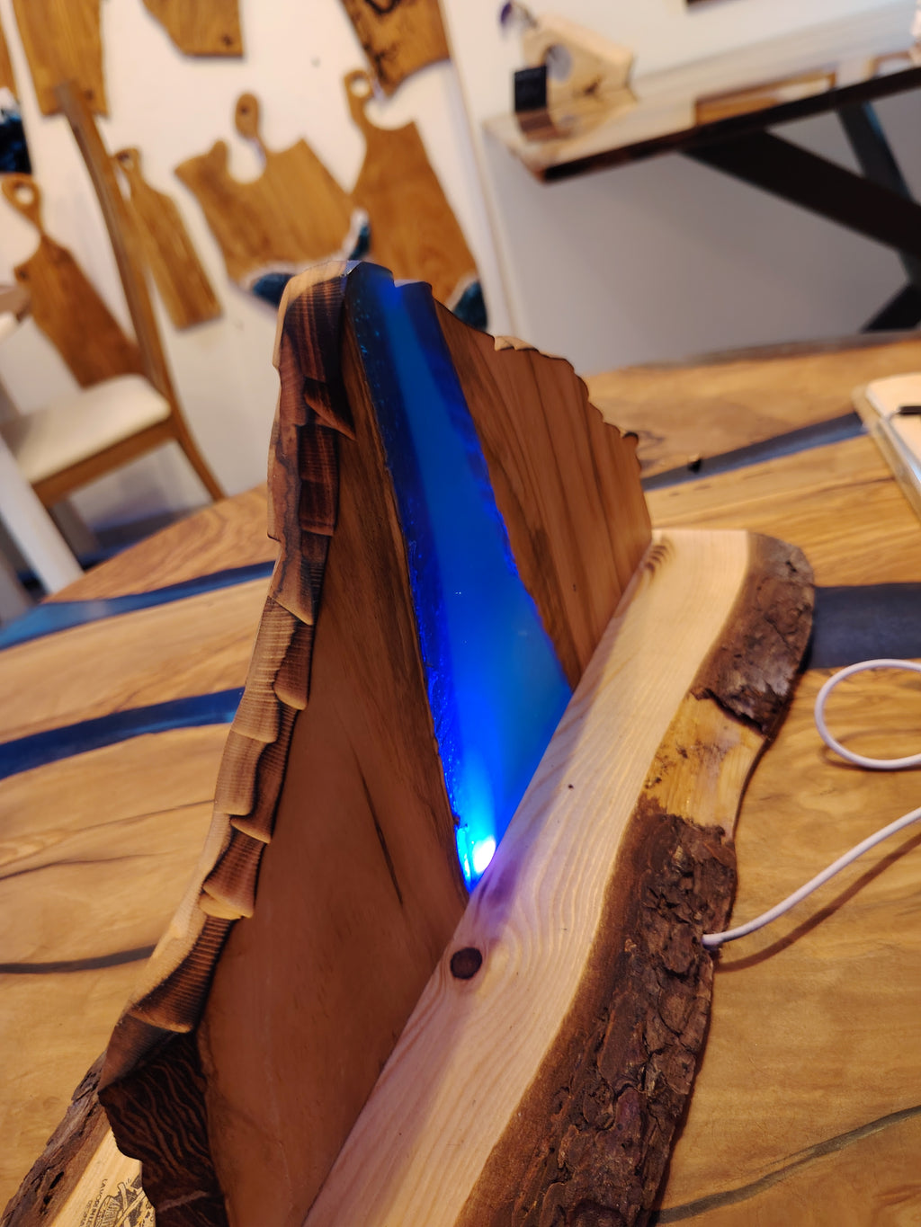 Lampada da tavolo legno olivo